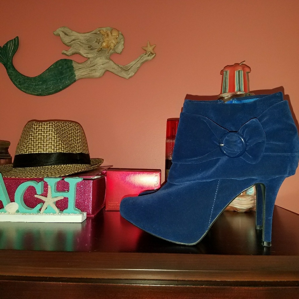 Charlotte Russe cobalt suede booties